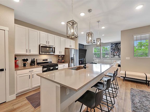 5th image of 2659 W 69th Drive