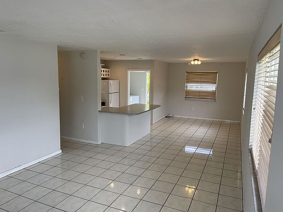 4th image of 20514 SW 92nd Ct #1