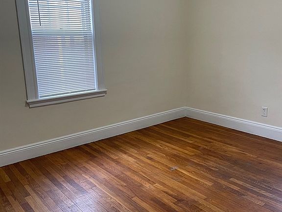 5th image of 25 Hatherly Rd #1
