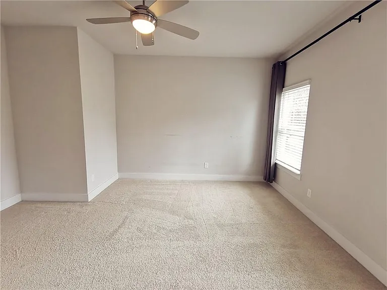 3795 Oxford Cir — Photo 20