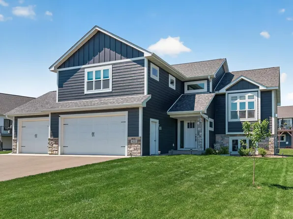411 Westwood Dr, River Falls, WI 54022
