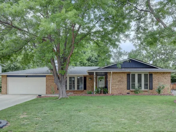 7427 S Ames Court, Littleton, CO 80128