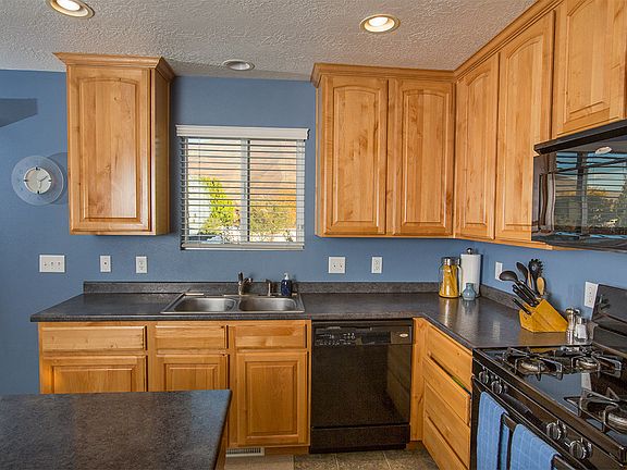 Built-in Island