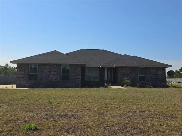 9819 Shangri La W, Milton, FL 32583