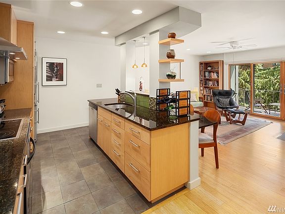 4th image of 6333 Lake Washington Blvd NE APT 302