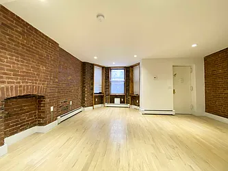 Rented by Bruma Realty LLC