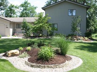 331 E Lake Dr, Edwardsville, IL 62025