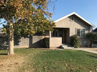 2020 7th St, Sanger, CA 93657