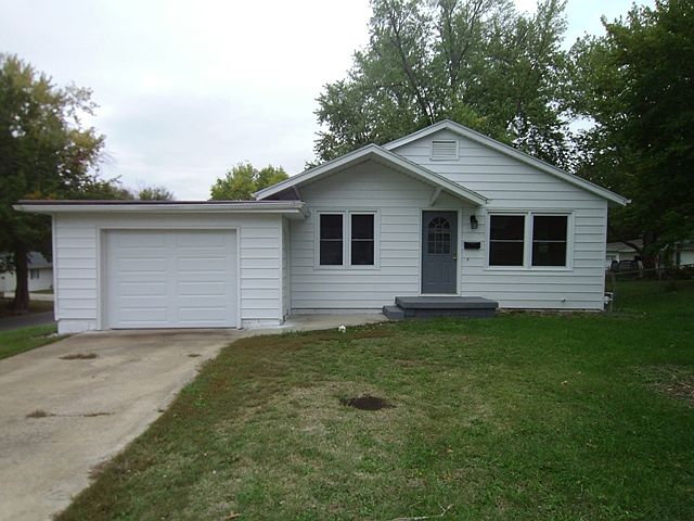 1st image of 1241 McVey St