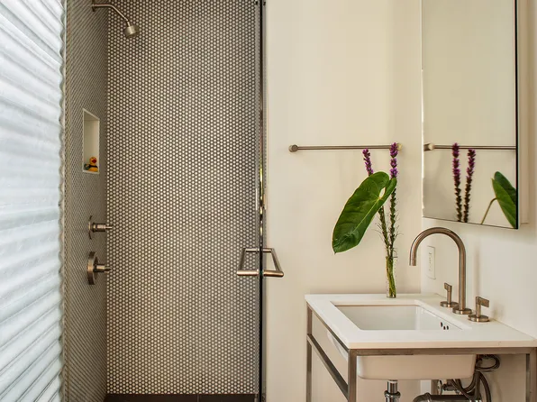 12 Sidney Place image 24 of 35