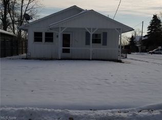 744 18th St, Elyria, OH 44035