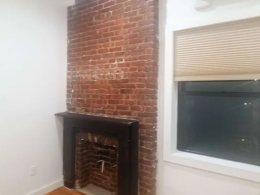 Rented by Capri Jet Realty Corp | media 30