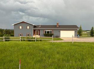 114 E Manor Dr, Lewistown, MT 59457
