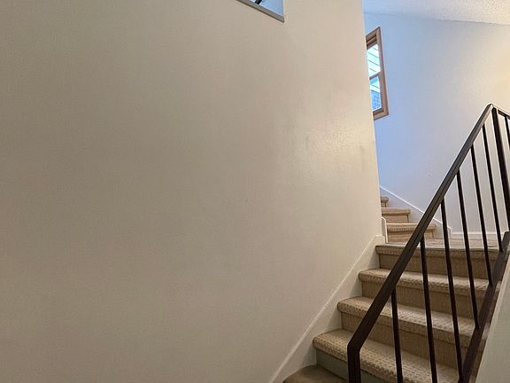 5th image of 531 Donofrio Dr Unit 8