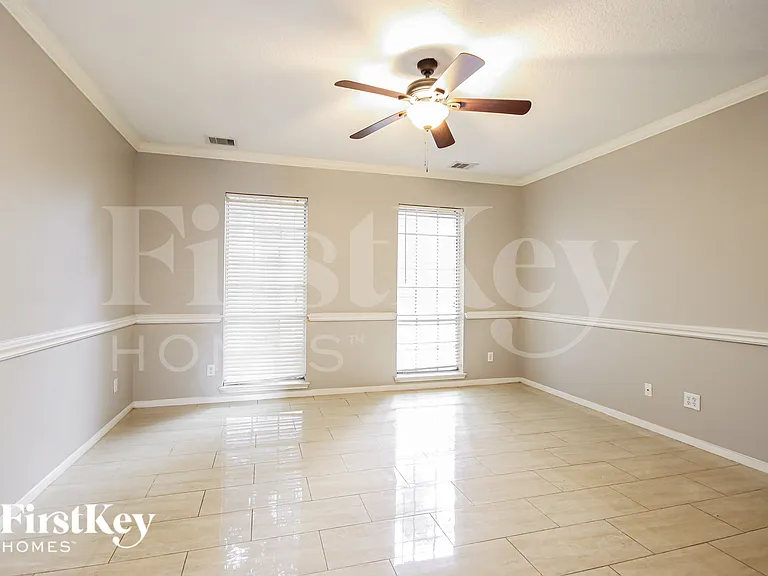 18222 Noble Forest Dr — Photo 9