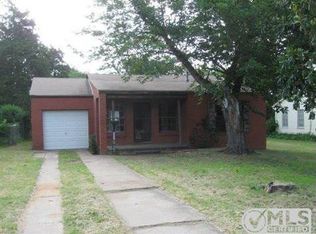 2521 Cravens Rd, Fort Worth, TX 76112