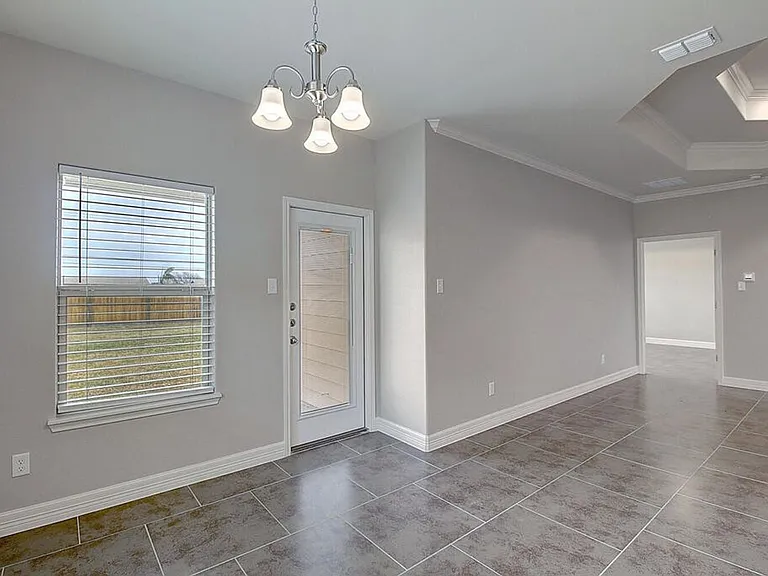 7530 Sable Creek Dr — Photo 17