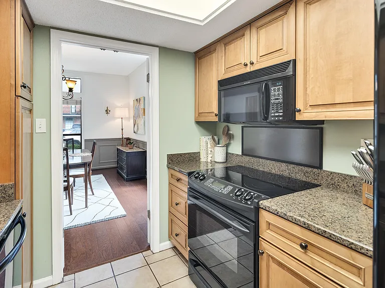 1707 Belvedere Ct #1707 — Photo 10