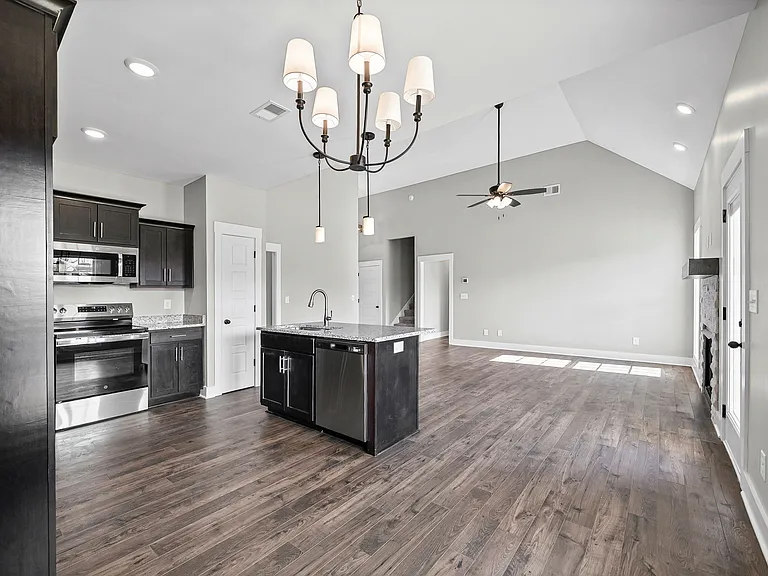 3039 Timberdale Dr — Photo 4