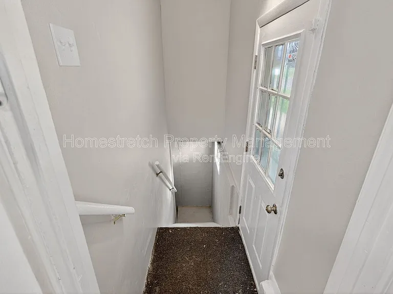10201 Gourock Dr — Photo 22