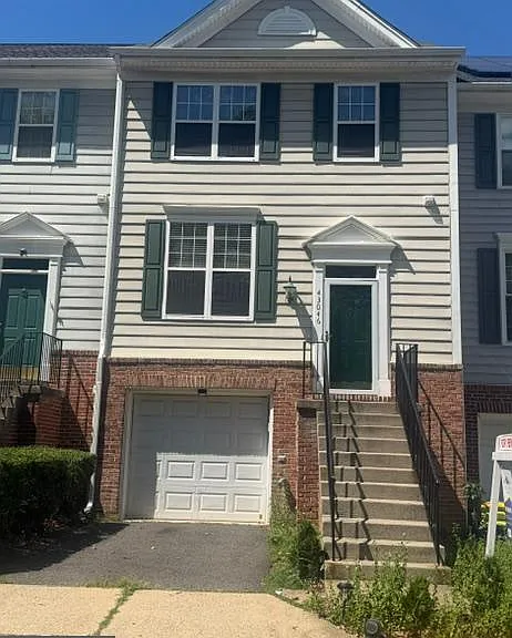 43046 Francis Sq — Photo 1