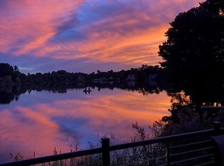 70 Oak Ridge Ter, Lynnfield, MA 01940