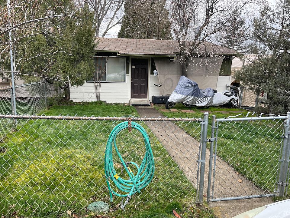 2nd image of 901-905 Glendale Blvd