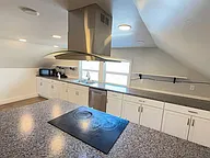 330 W 1st St, Apt 3