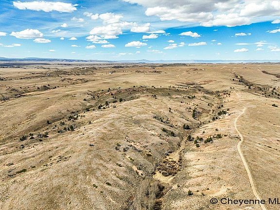 5th image of 9 Bear Ridge Rd