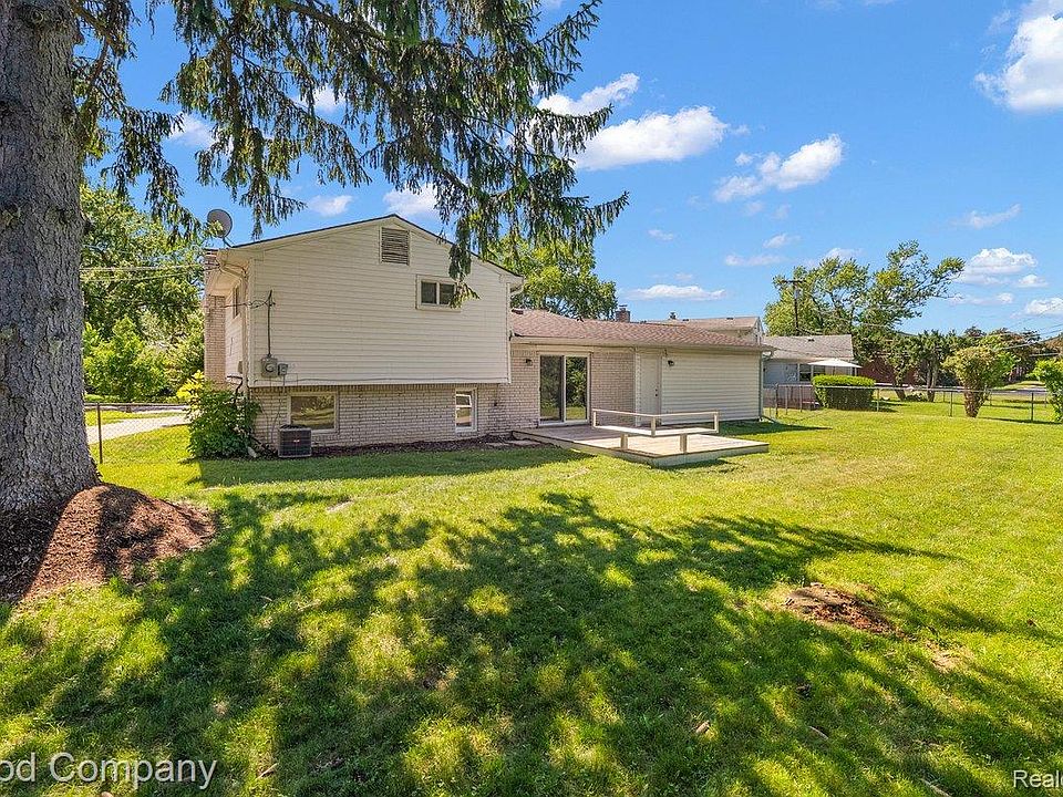 3026 Linwood Ct, photo 2
