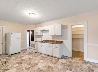 49 Prospect St #2R, Chicopee, MA 01013