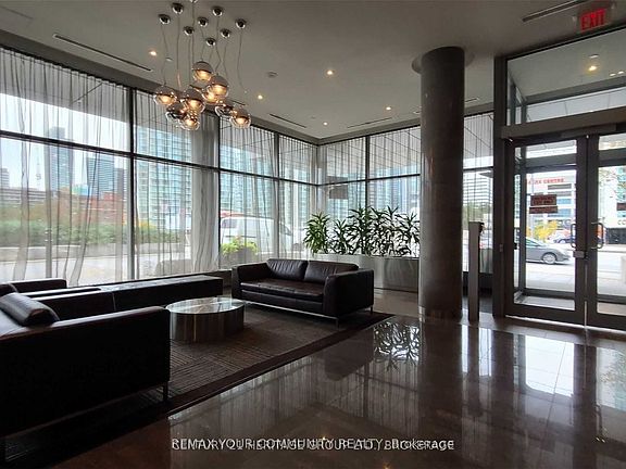 5th image of 4K Spadina Ave #919