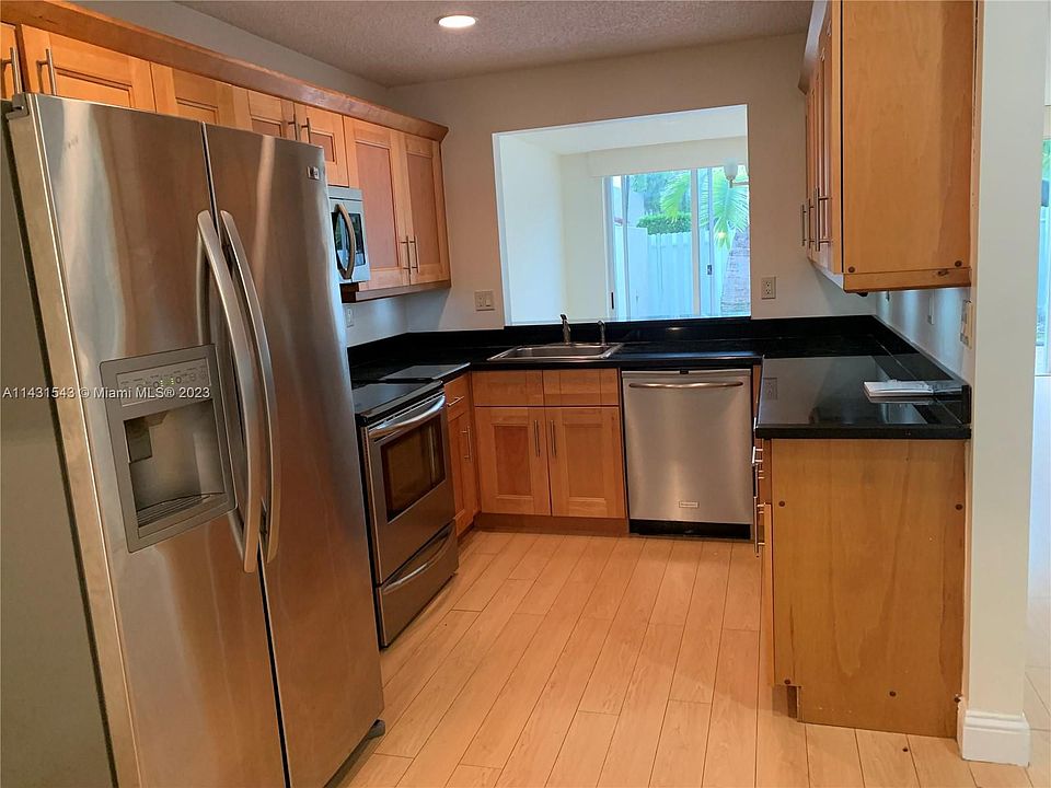 1st image of 4447 NW 98th Ave #0