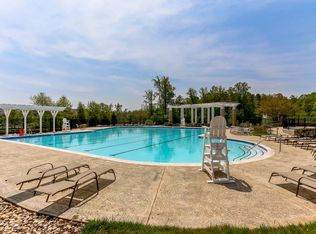 3465 Eagle Ridge Dr, Woodbridge, VA 22191