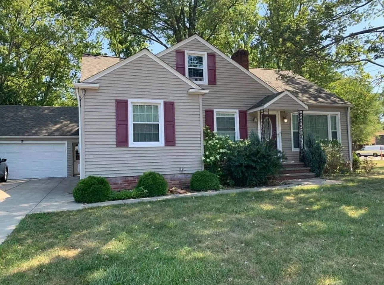 4 bed, 2345 sqft, $2,600 — Photo 1