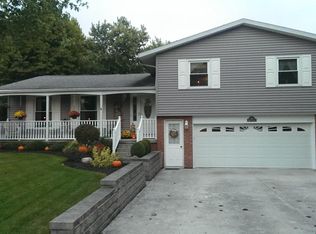 32 Walnut St, Tiffin, OH 44883