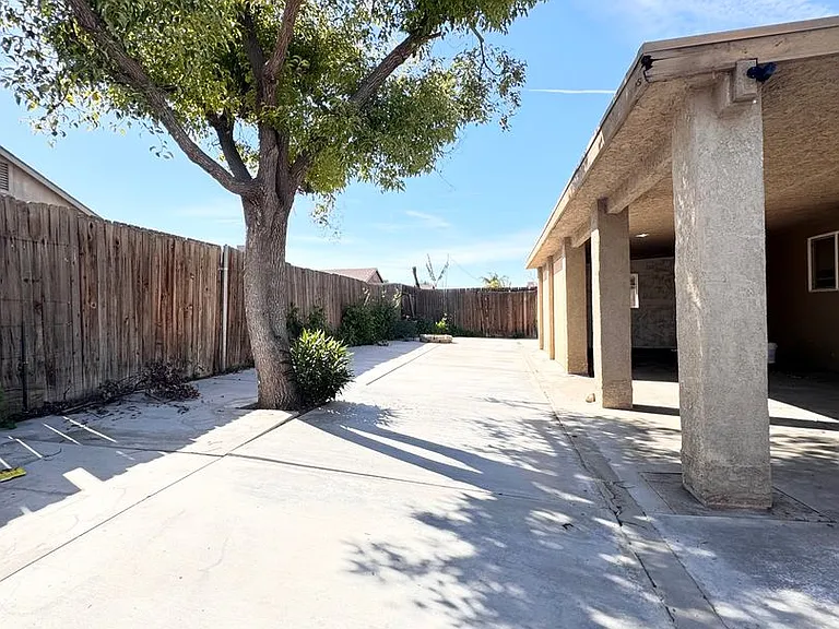 2517 Basque Hills Dr — Photo 18