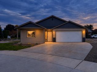 425 N Garvin Ct, Greenacres, WA 99016