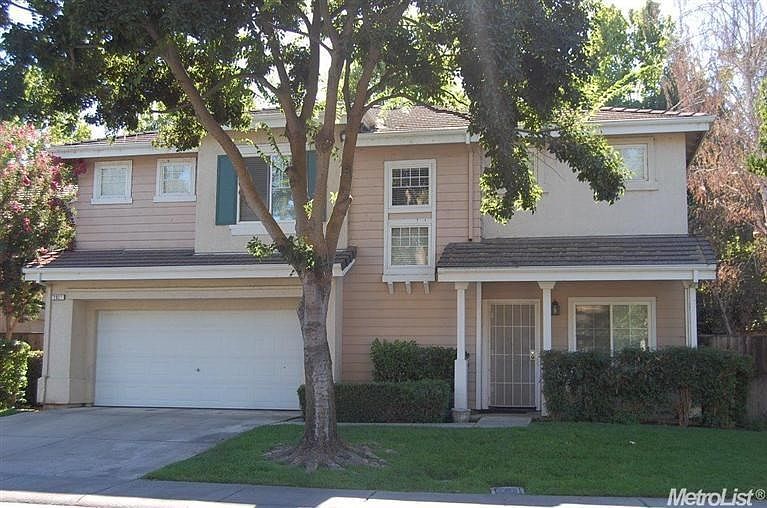 1st image of 3931 Bridlewood Cir
