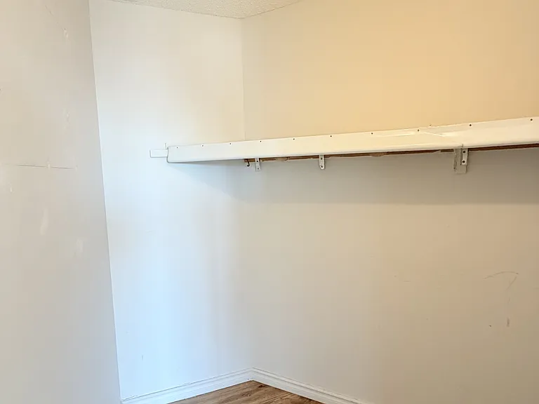 10 Pearl St W #204 — Photo 10