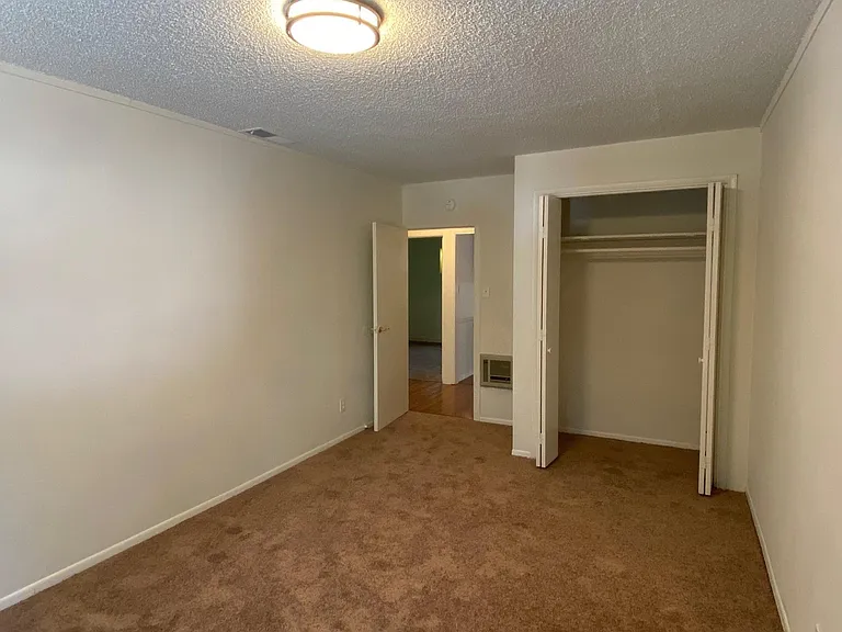 12921 Landale St — Photo 10