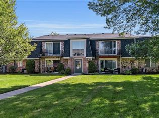 46B Foxberry Dr, Getzville, NY 14068
