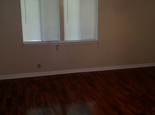 909 9th Ave N APT 3, Columbus, MS 39701