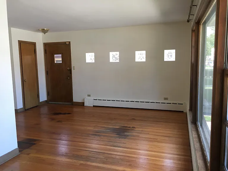 7111 W Farragut Ave — Photo 2