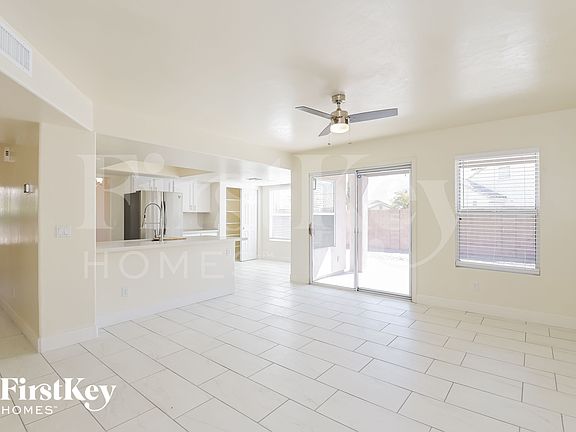 4th image of 11832 N Labyrinth Dr