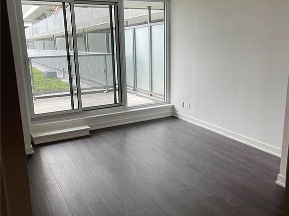 2nd image of 120 Varna Dr #316
