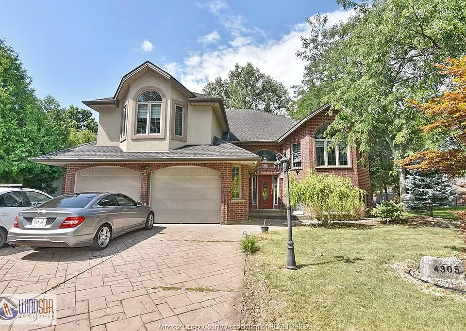 4305 Casgrain Dr #UPPER