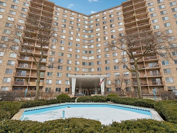 2nd image of 6833 N Kedzie Ave APT 306