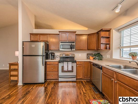 3rd image of 11301 S 212th St