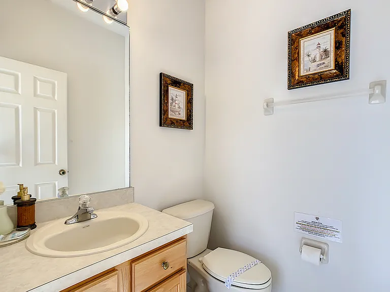 16724 Rolling Green Dr — Photo 48